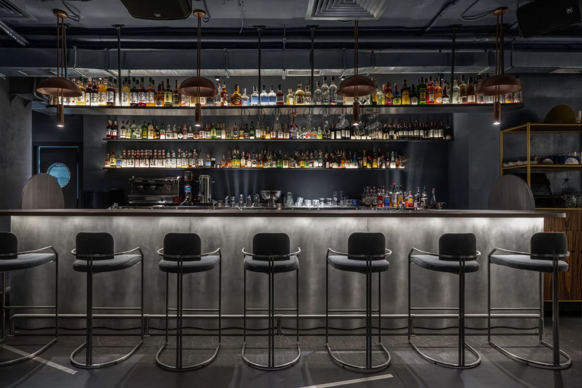 黑暗中自由舞動